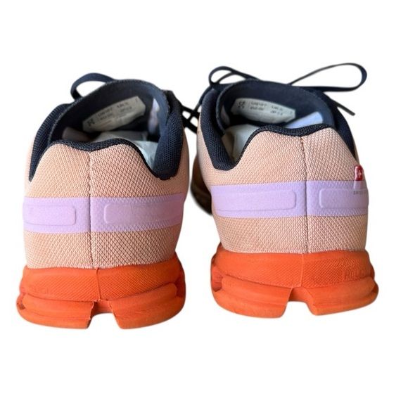 On CloudFlow 4 Casual Running Shoes, Women’s size 7 - Picture 5 of 11